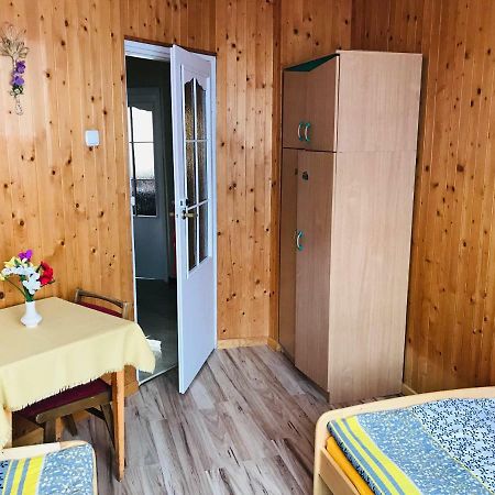 Pokoje Goscinne Ujsoły Exteriör bild